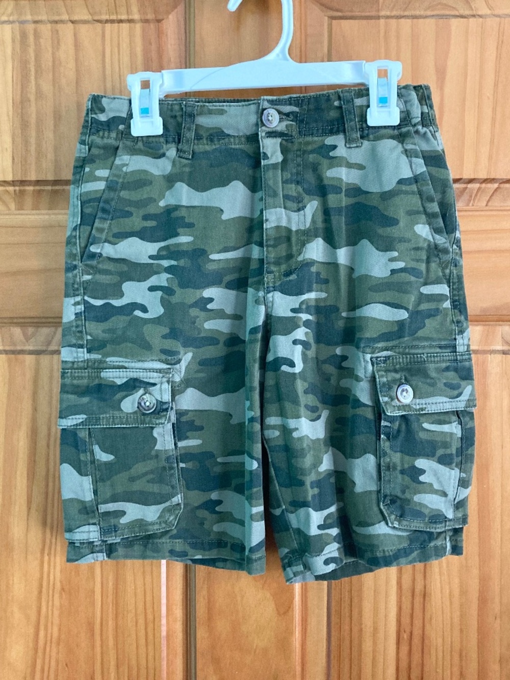 Boy’s size 10 True Craft green camouflage cargo shorts with adjustable waist